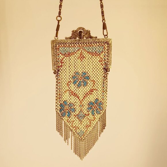 Roaring 20s Art Deco Flapper Handbag With Long Chain